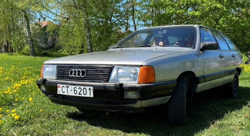 Audi 100