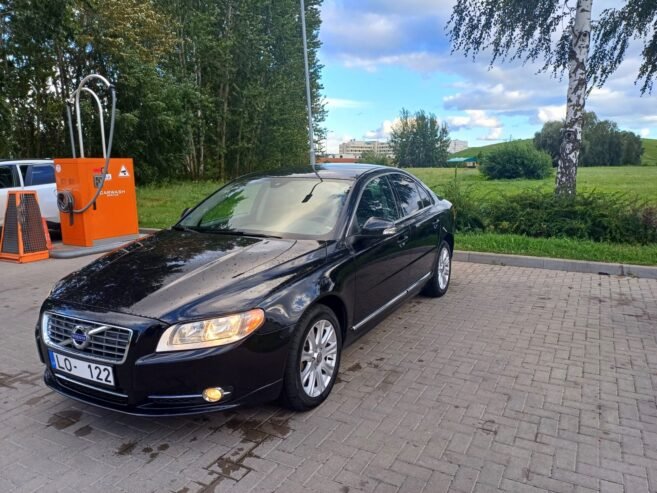 Volvo S80