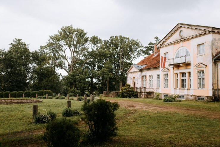 Mājas, vasarnīcas Smiltenes novads Drustu pagasts