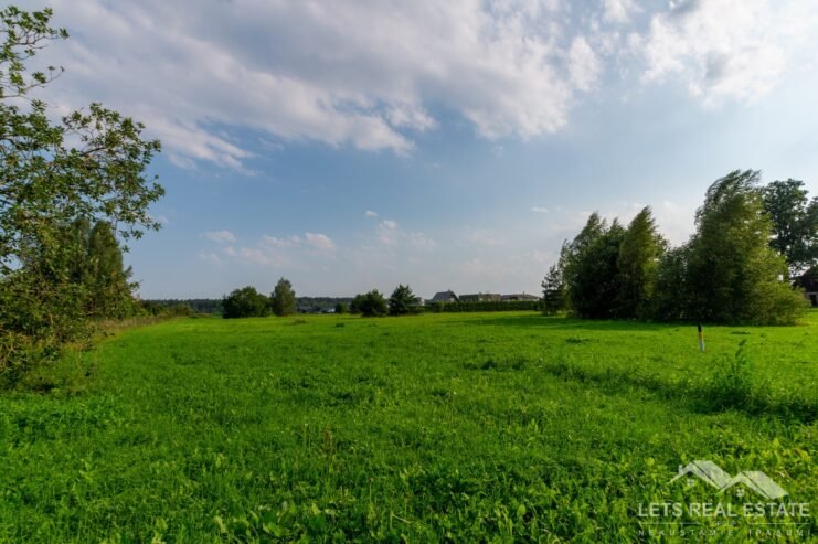 1.2 ha zeme, Jaunsmukas, Vētras, Mārupes pagasts.