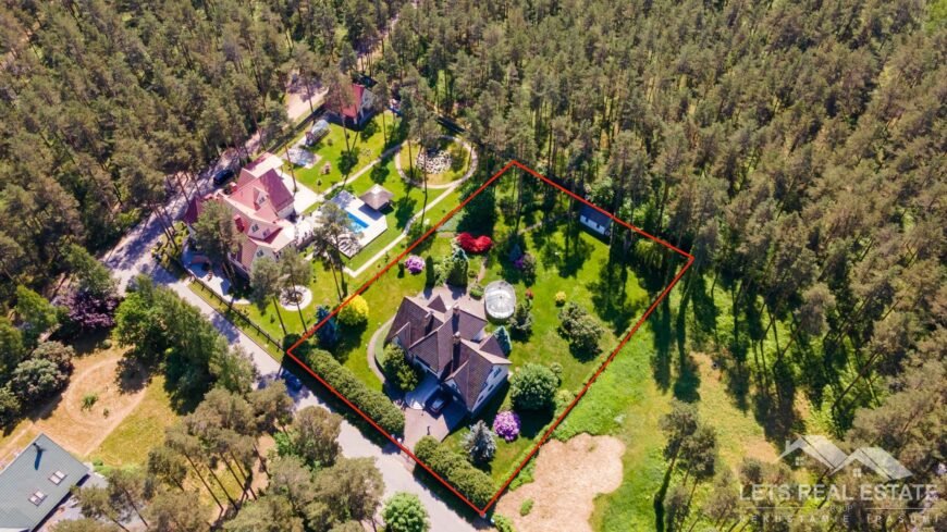 498 m² māja, 3397 m² zeme, Skuju 12, Priedkalne