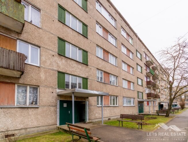 3 istabu dzīvoklis, Rīgas iela 43, Līvāni